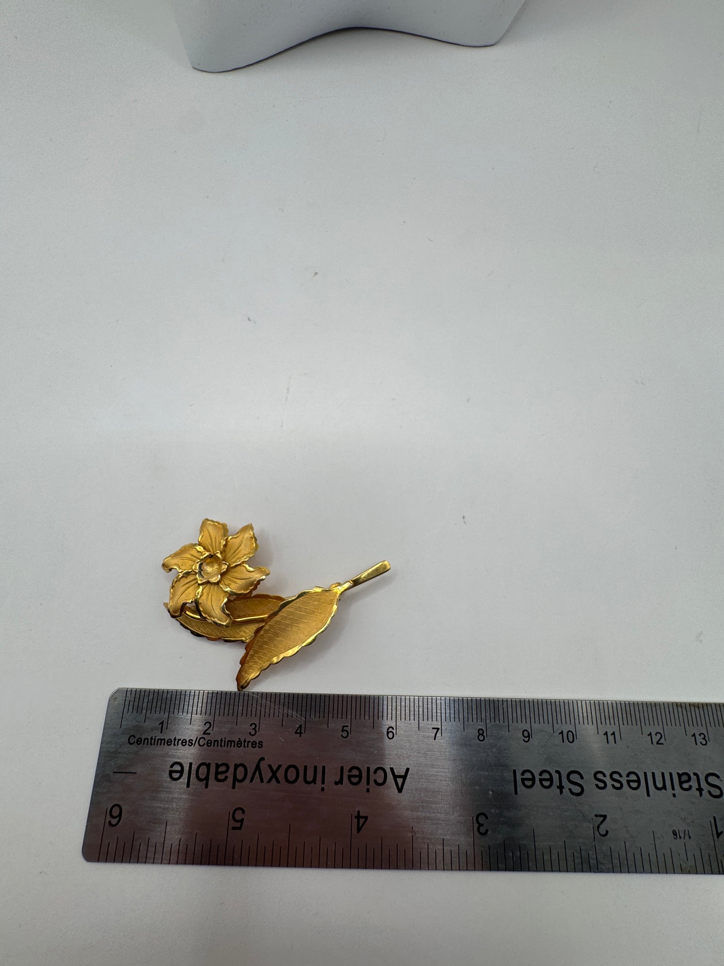 Vintage Bond Boyd Gold-Filled Floral Brooch – Excellent Condition