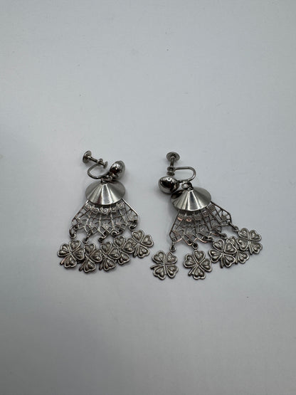Vintage Glam Clip Earrings – Sparkle and Retro Charm