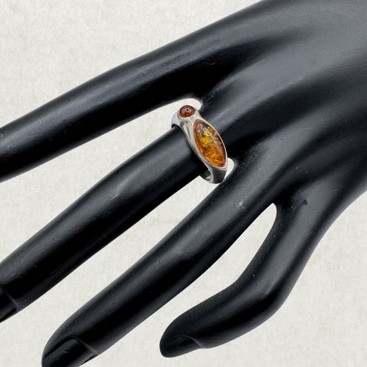 Vintage Sterling Silver Amber Ring – Size 8
