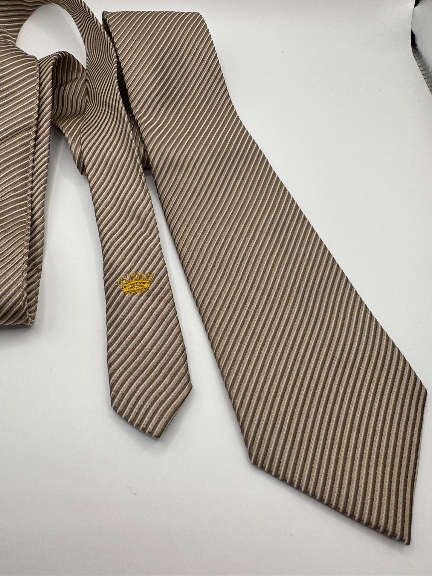 Vintage Countess Mara 100% Silk Tie – Taupe Diagonal Stripe, 59” x 4”