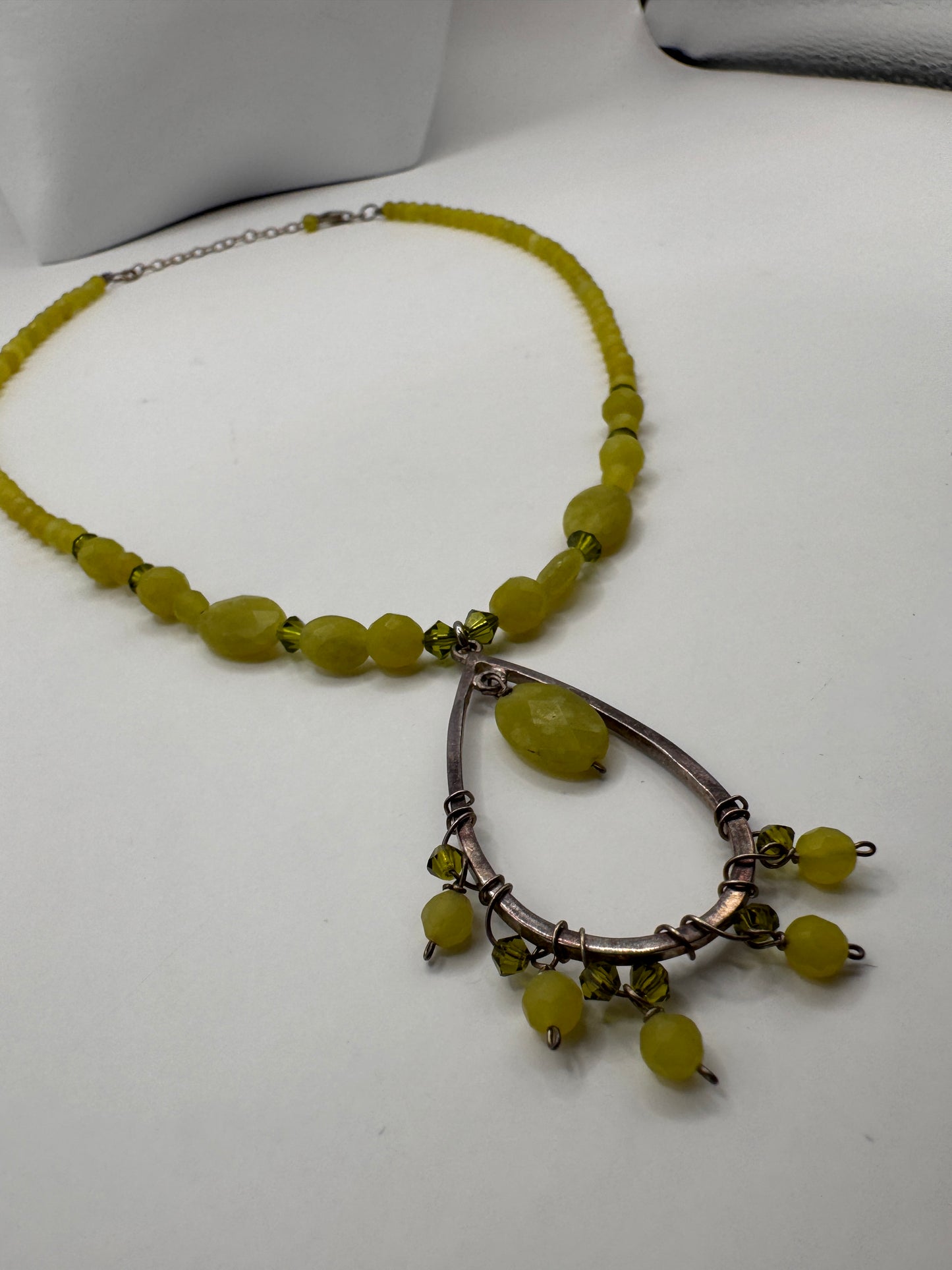 Vintage Handmade Green Jade Gemstone Necklace – Wire-Wrapped Teardrop Pendant, 925 Clasp
