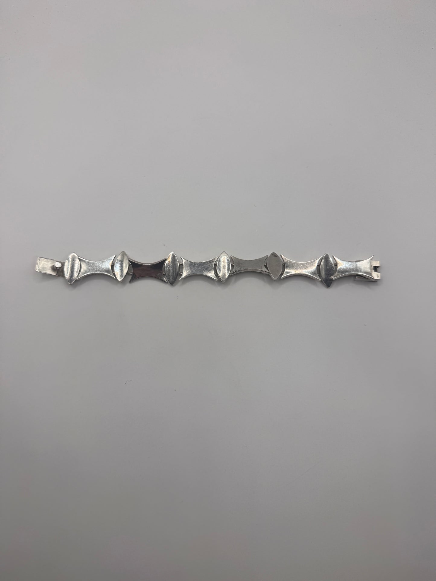 Vintage Taxco Modernist Sterling Silver Bracelet – Signed TF-15, Mexico 925, 1970s, 50.5g