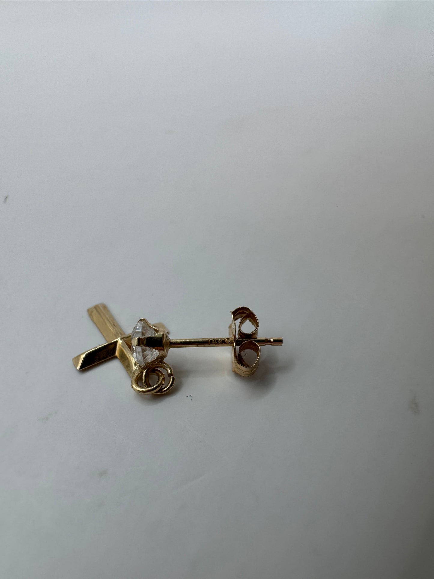 Vintage 14k Gold Single Stud Earring – Cross & Crystal Charm