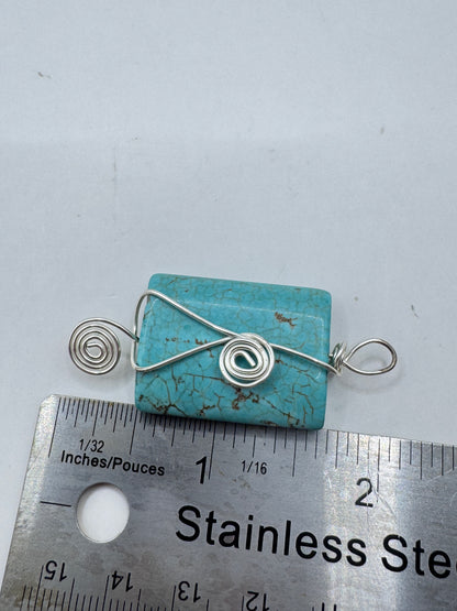 Handmade Turquoise Sterling Silver Wire-Wrapped Pendant – Excellent Condition