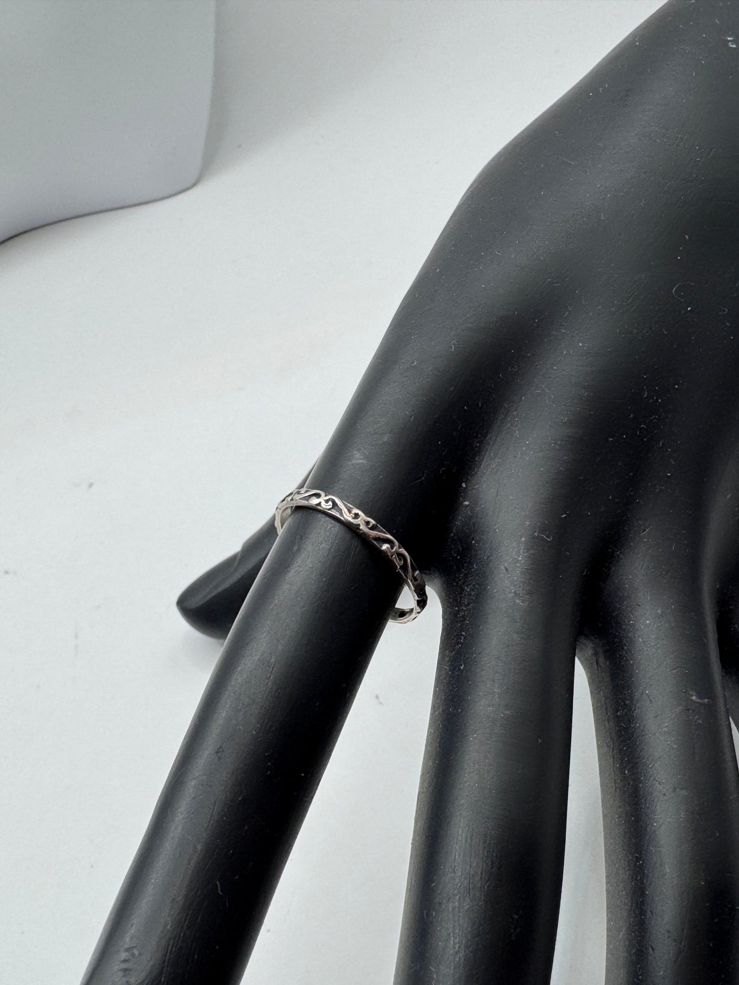 Vintage Patinated Sterling Silver Ring – Size 8 US, Excellent Condition
