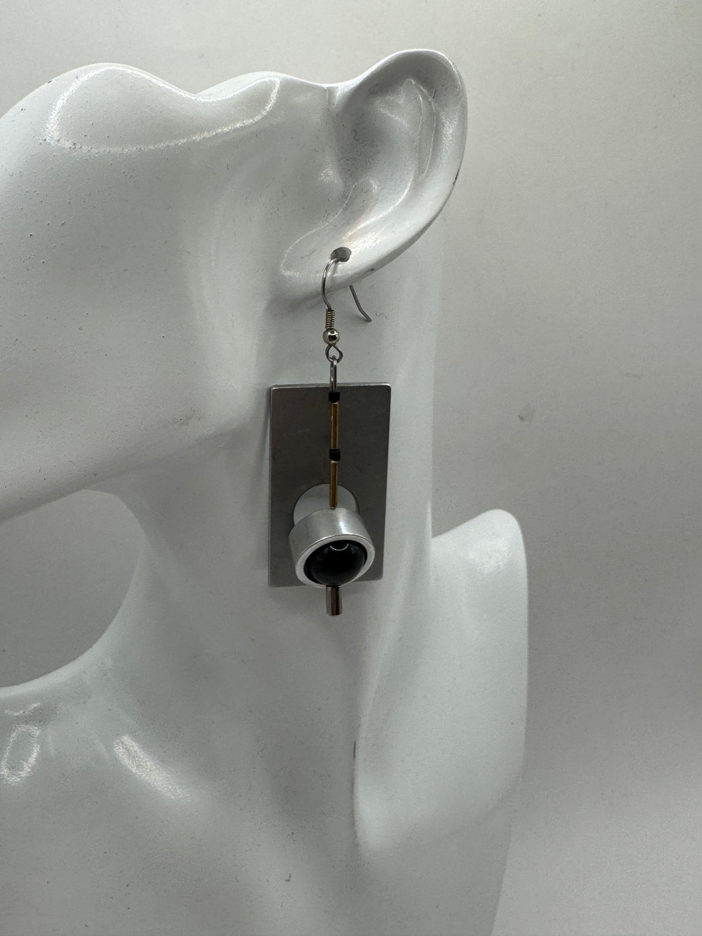 Vintage Handmade Sterling Silver Hematite Earrings – Geometric Arrow Drop Design