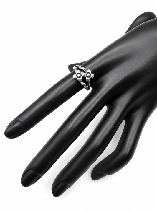 Vintage Sterling Silver Floral Ring – Size 8