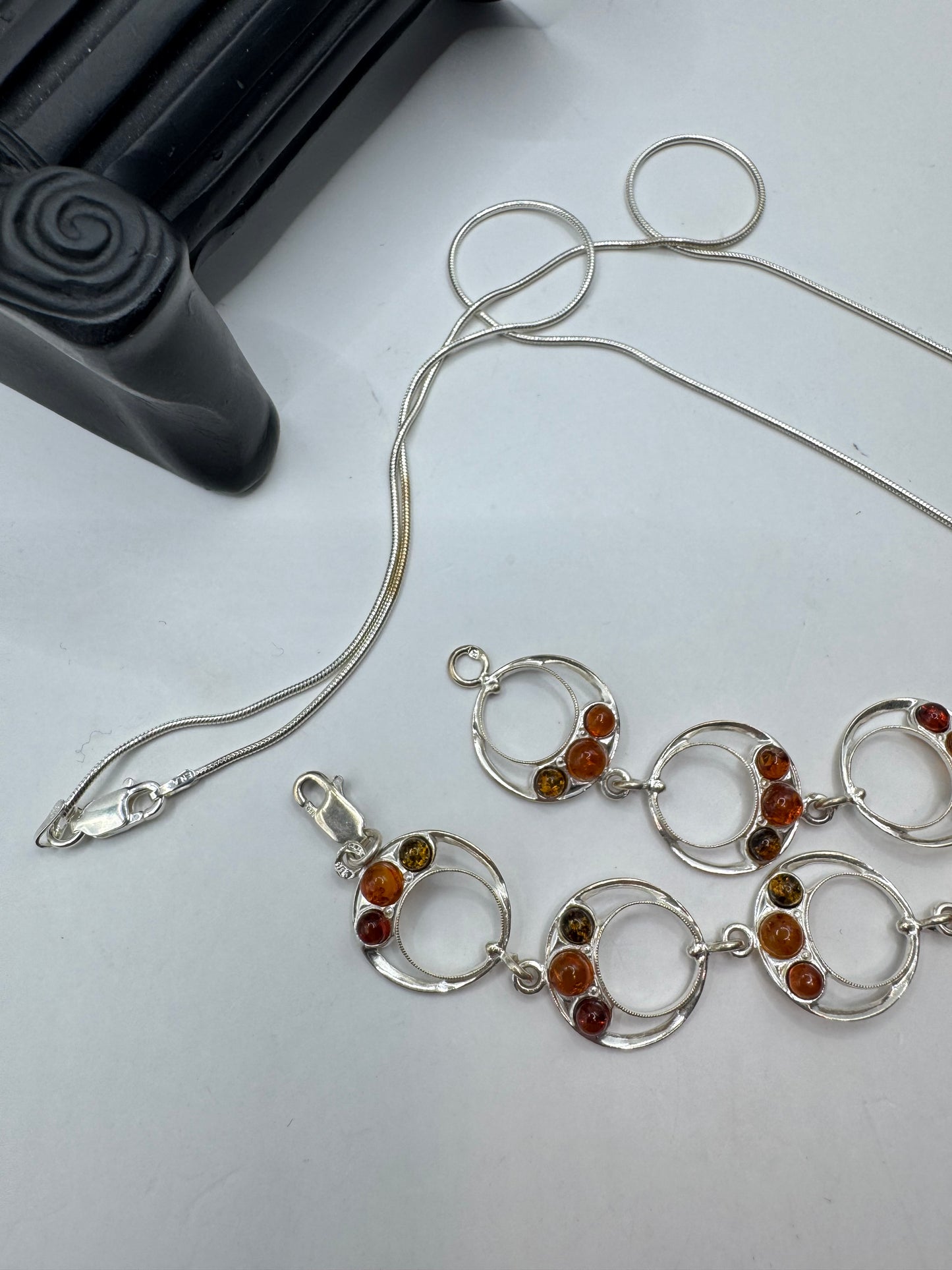 Silver 925 Amber Circle Necklace and Bracelet Set