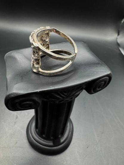 Sterling Silver 925 Ring - Size 8.5