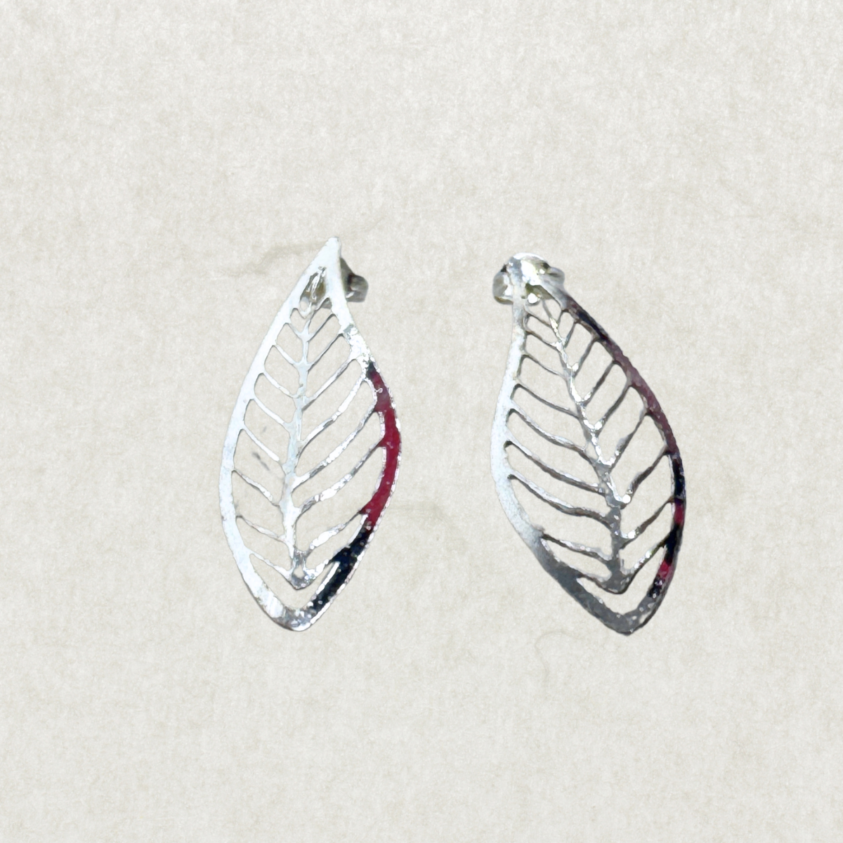 Vintage Sterling Silver Leaf Stud Earrings – Excellent Condition
