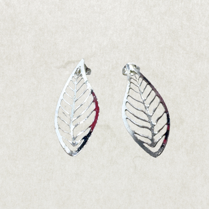 Vintage Sterling Silver Leaf Stud Earrings – Excellent Condition