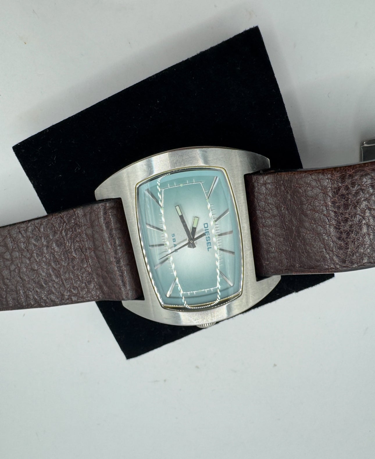 Rare Vintage Men’s Diesel Watch DZ-2039 – Bold Style, Iconic Design