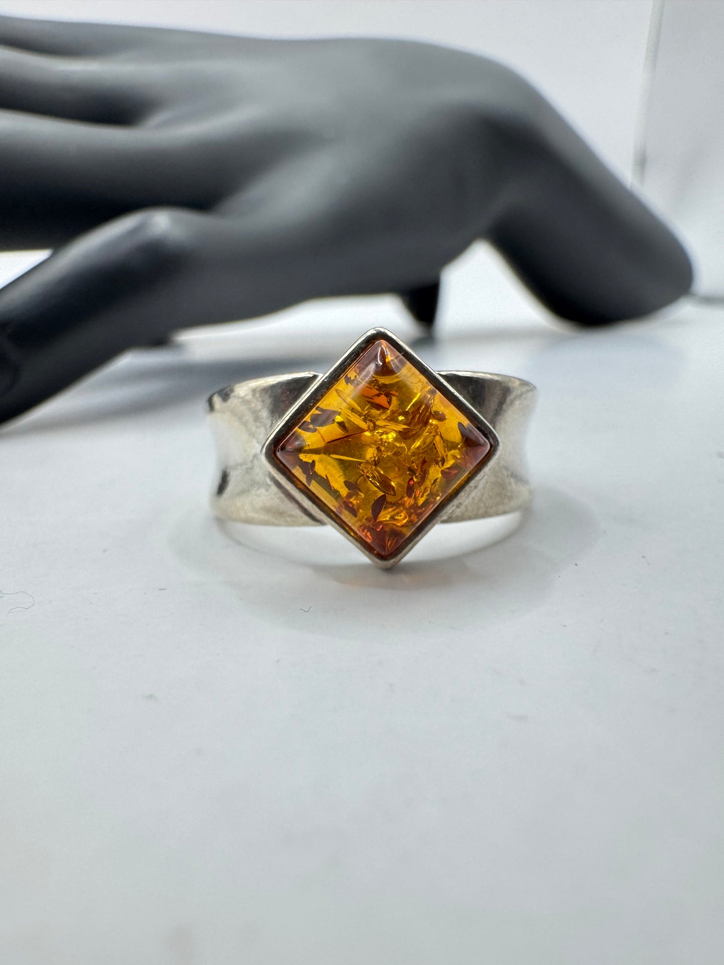 Vintage Sterling Silver 925 Amber Ring Size 9