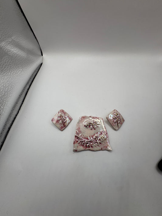 Vintage Large Artisan Porcelain Set – Clip Earrings & Brooch, Excellent Condition