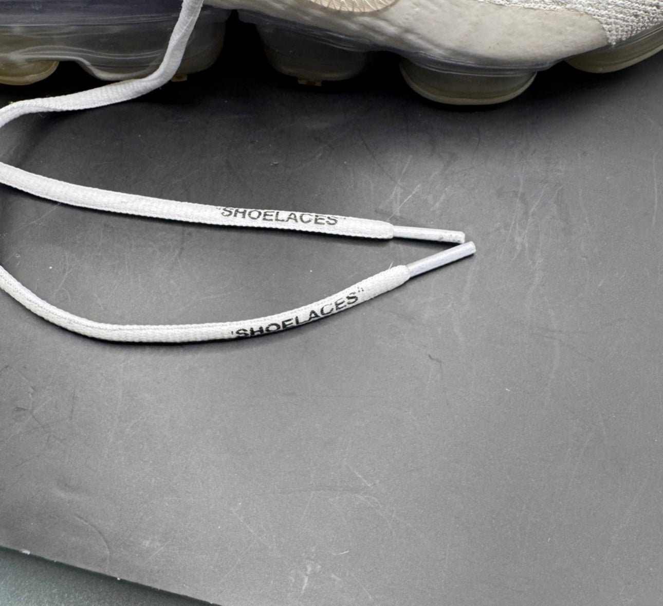 Nike Off-White x Air VaporMax 2018 Men’s Sneakers – US 9.5 / EU 43