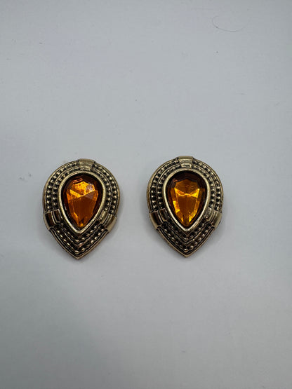 Vintage Art Deco Clip Earrings – Geometric Glamour