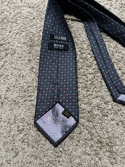 Vintage BOSS by Hugo Boss 100% Silk Tie – Designer Geometric Pattern Necktie 58” x 4”