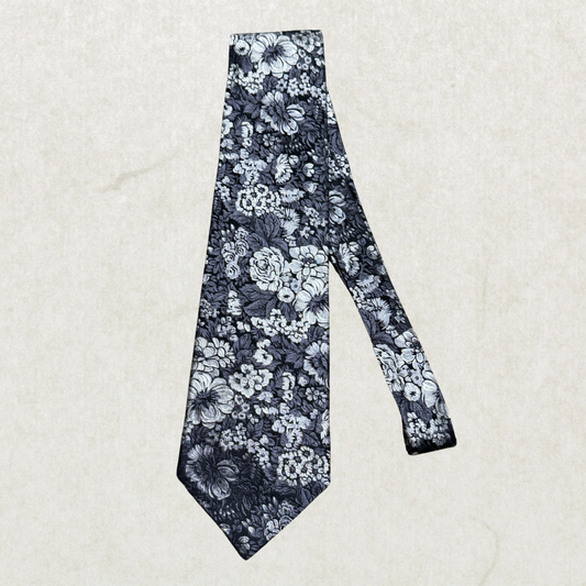 Vintage Bialucci Collection 100% Silk Floral Tie – Monochrome Botanical Designer Necktie Gray Black 56” x 4”