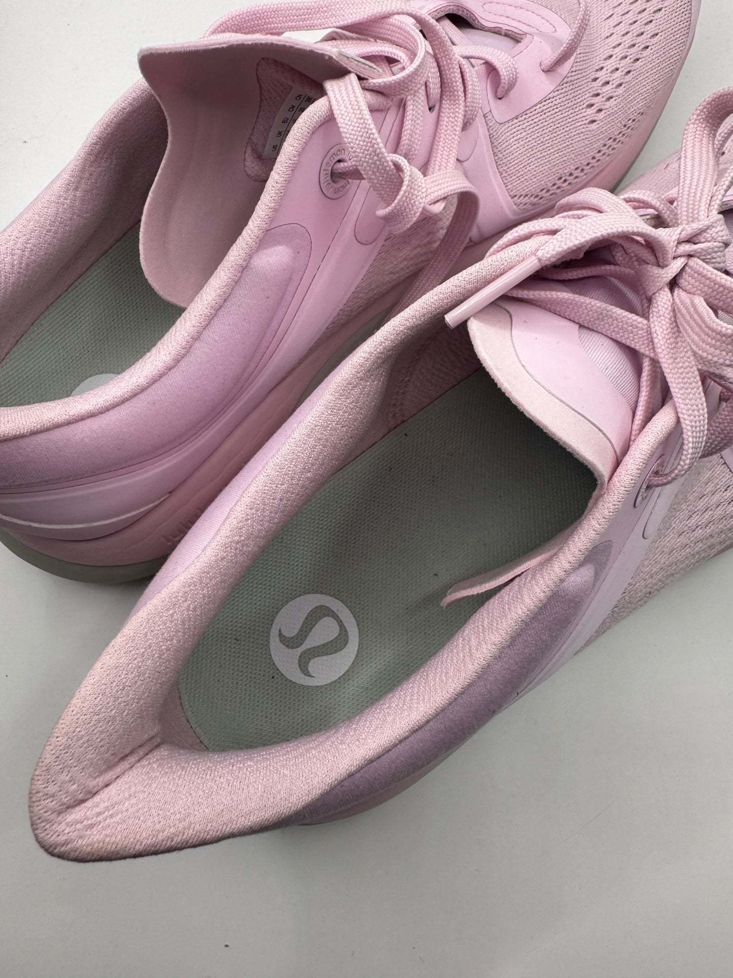 Lululemon Chargefeel Low Workout Shoes – Women’s US 12, Light Pink