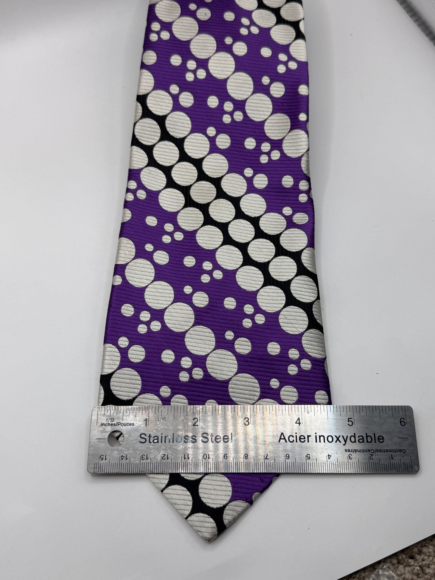 Vintage Rare Yves Saint Laurent Silk Tie – Early–Mid 1970s, 54" x 4.5"