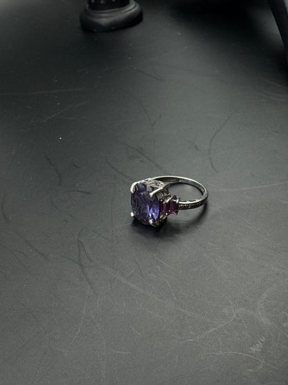 Vintage Sterling Silver Ring with Large Purple Stone & Pink Side Accents – Statement Cocktail Ring Sz 7