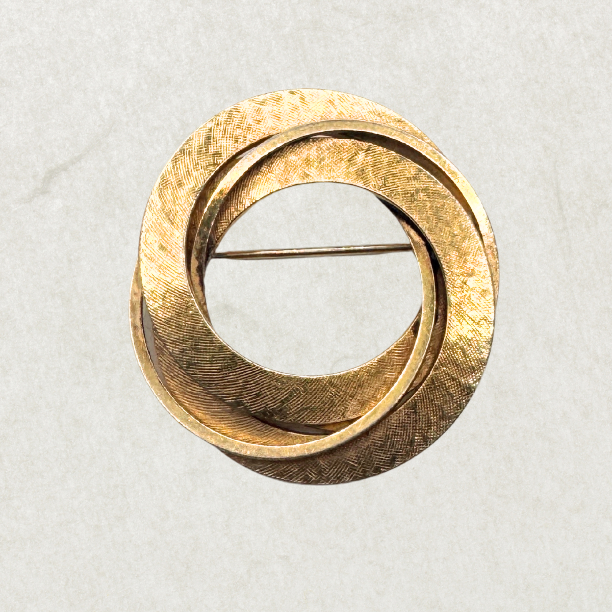 Vintage H.G. 1/20 12K Gold Filled Florentine Circle Brooch